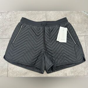 Athleta Apres Ski Short NWT size 8